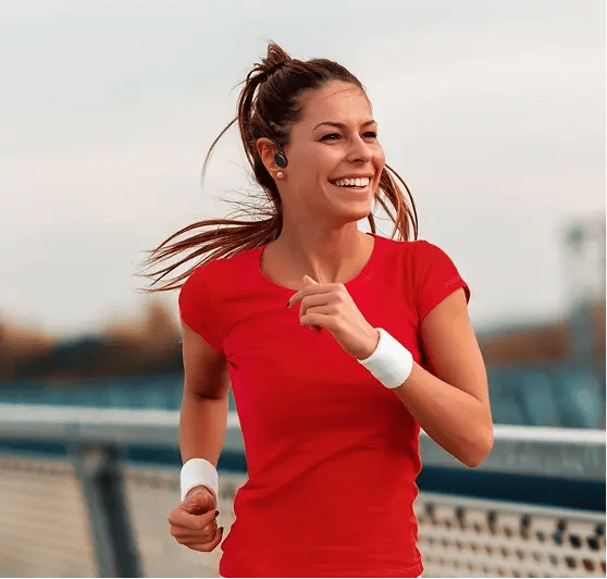 4U Wellness - woman running in the city-1