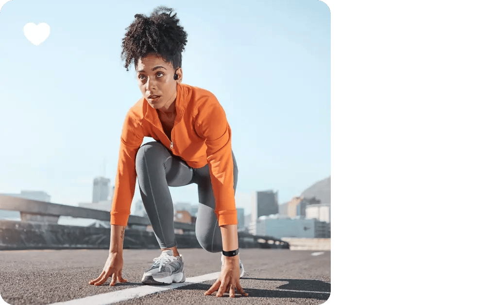 4U wellness woman running underlayer